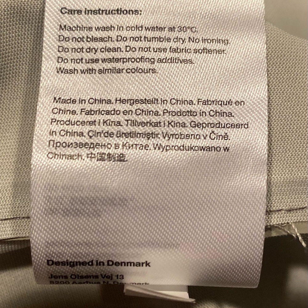 NWT Rains x Anthropologie Unisex Jacket in Cement Waterproof - Picture 5 of 8